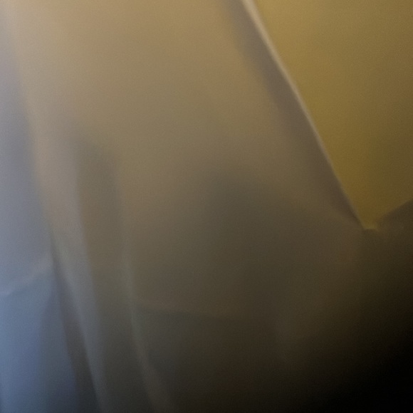 Beautiful white Blouse - Picture 2 of 3